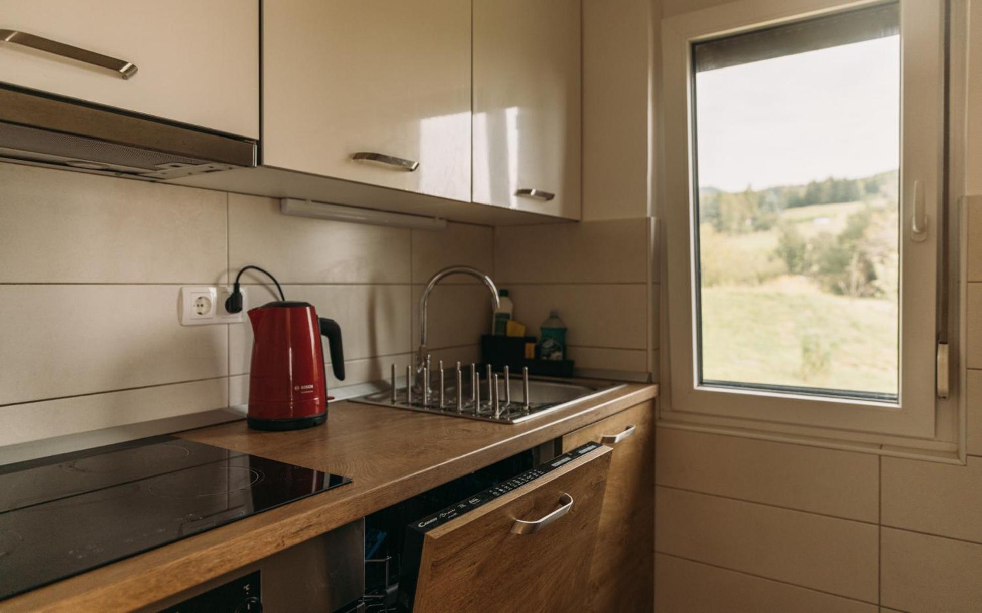 Pišece Apartma Hisa Na Ravnah With Hot Tub מראה חיצוני תמונה